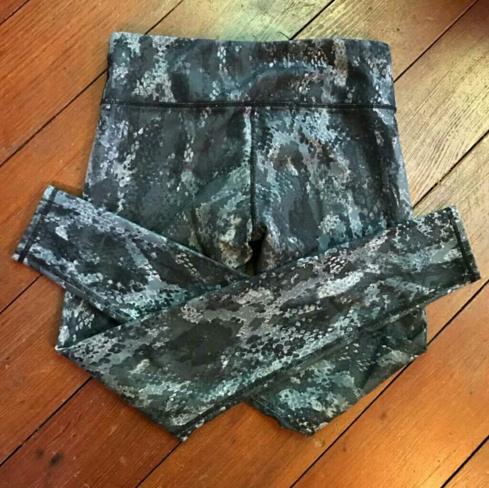 Alo Yoga pants